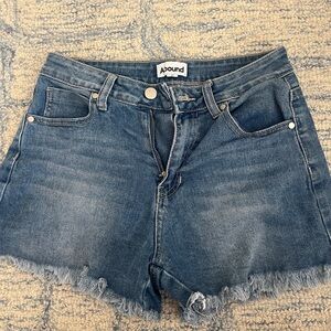 Abound Women's Light Wash Jean Shorts